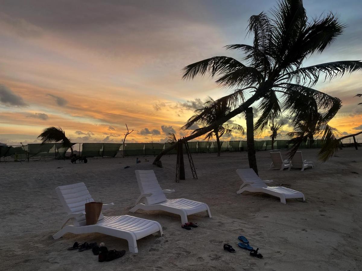 Adroit Beach Inn Guraidhoo  Exterior foto